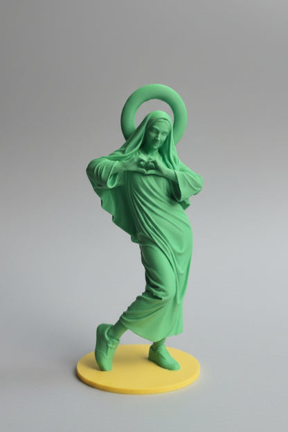 Madonna Heart Customizable Pop Edition - 3D Printed Art Statue with Custom Base 22 cm